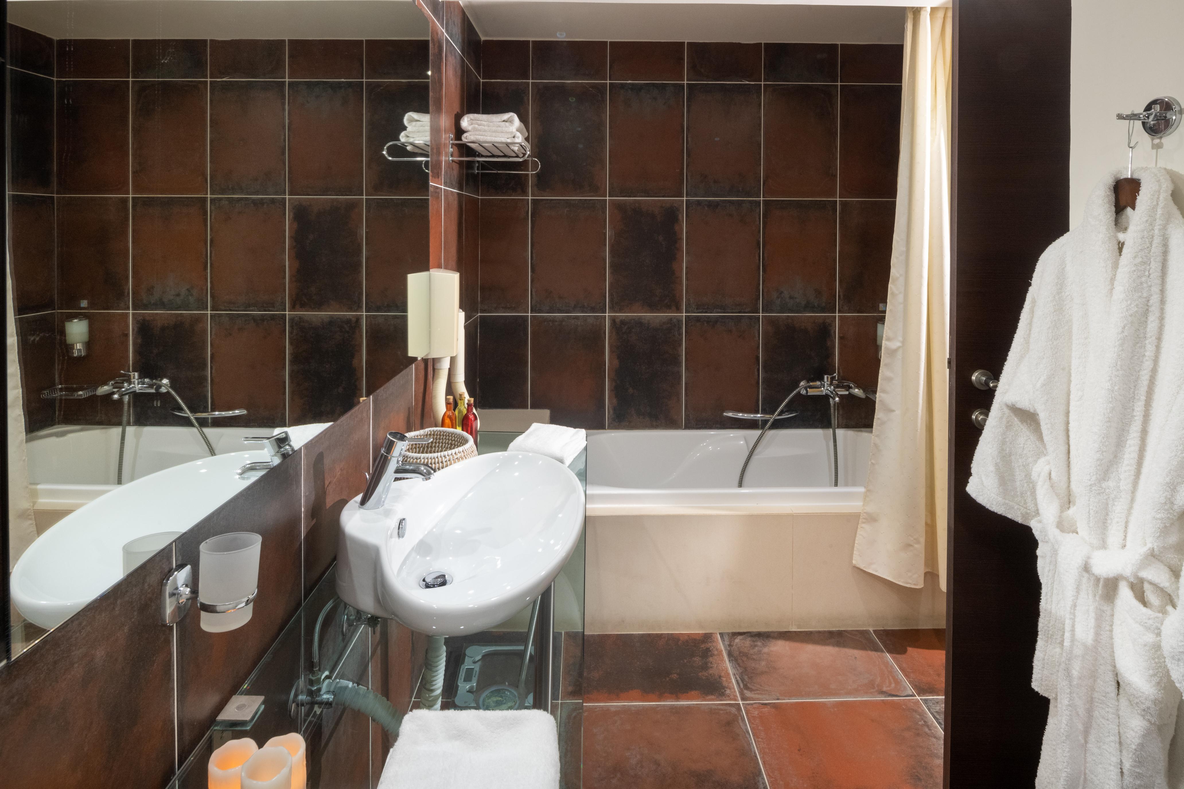 Angela Suites Boutique Hotel Sissi  Exterior photo