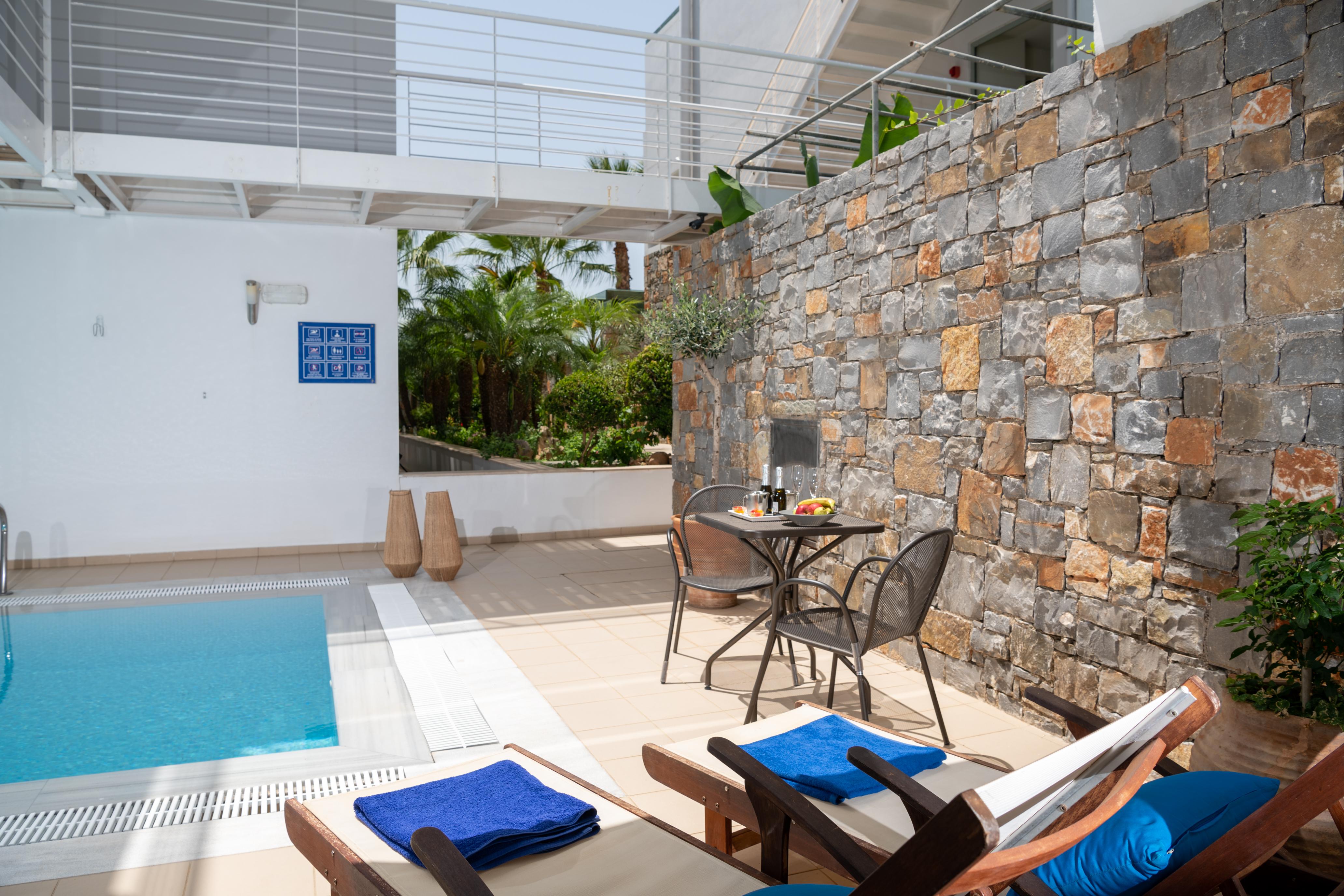 Angela Suites Boutique Hotel Sissi  Exterior photo